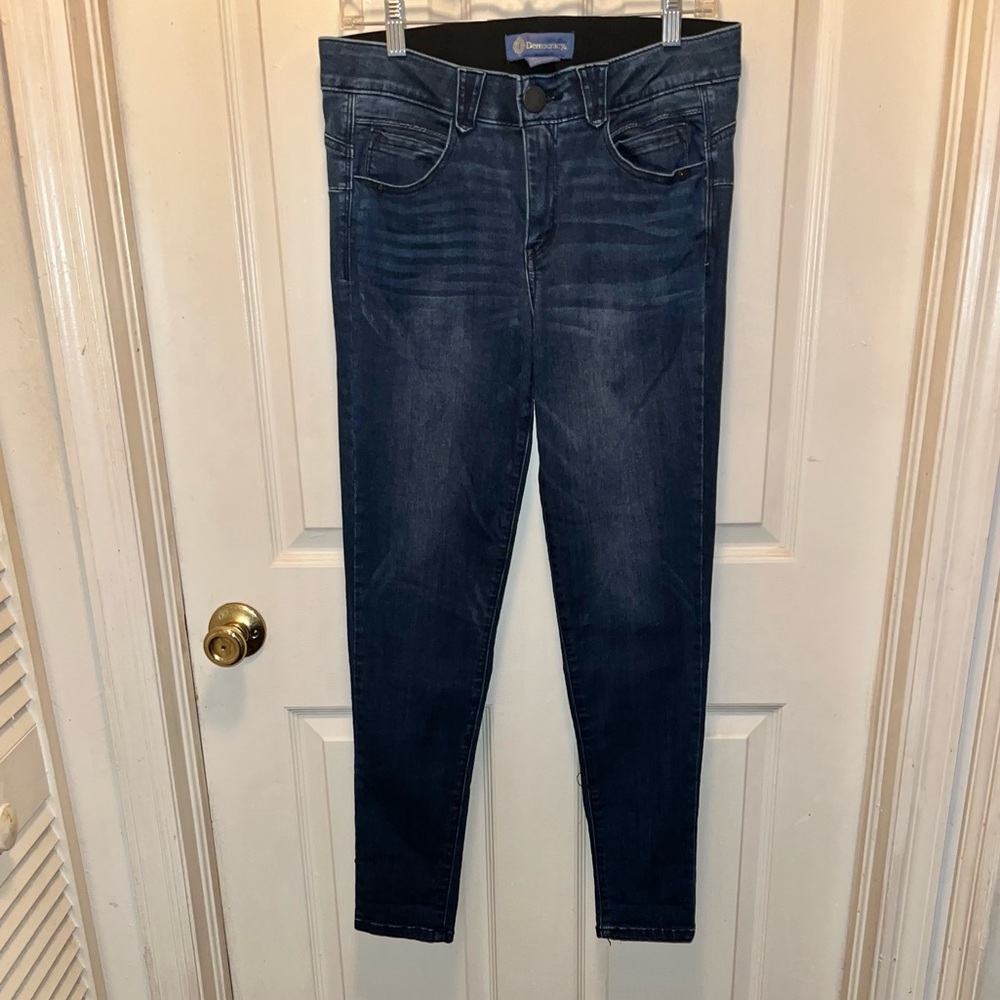 DEMOCRACY Women’s Absolution Denim Jeans. Sz 8. Waist 32. Inseam 29.